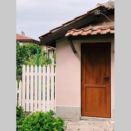 Cute Little House With A White Picket Fence Villa Burgaz Dış mekan fotoğraf